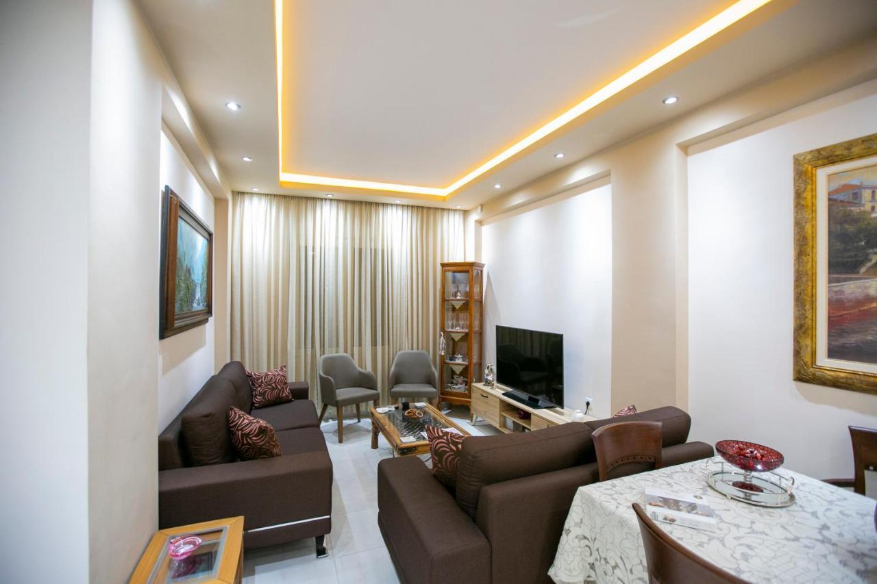 Moza House Lägenhet Kavala Exteriör bild