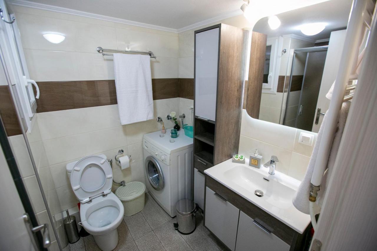 Moza House Lägenhet Kavala Exteriör bild